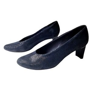 VAN ELi Black Dotted Suede Pumps